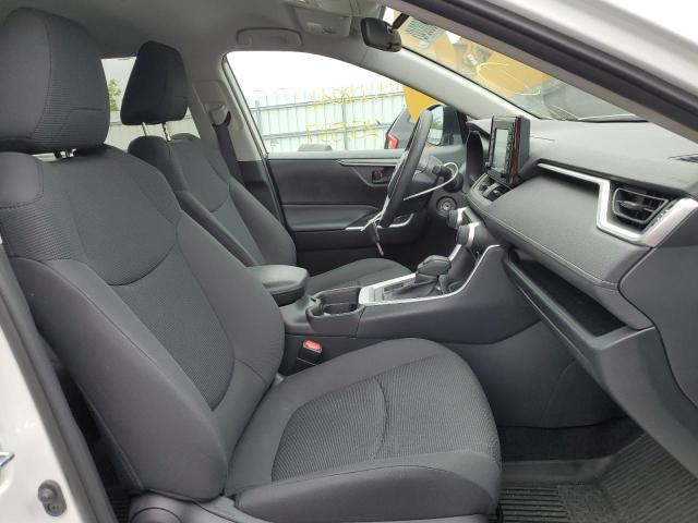 Photo 5 from auction – 2019 TOYOTA RAV4 LE with VIN 2T3F1RFV7KC015917