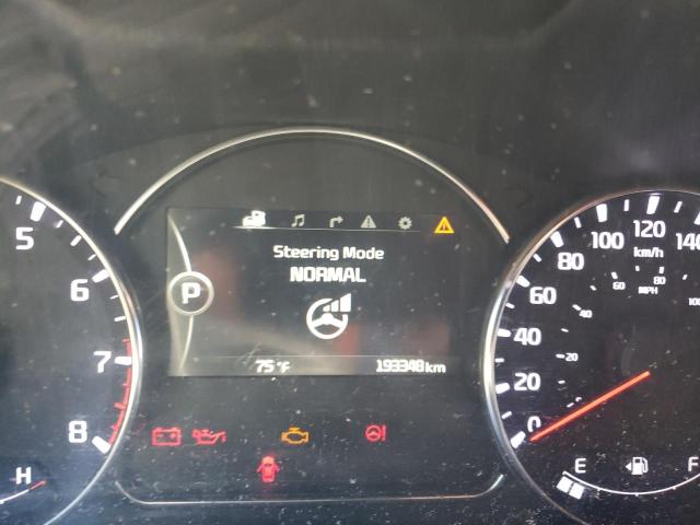 Photo 8 from auction – 2014 KIA RONDO with VIN KNAHU8A35E7024577