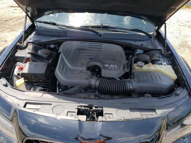 Photo 7 from auction – 2019 CHRYSLER 300 S with VIN 2C3CCABG2KH638113