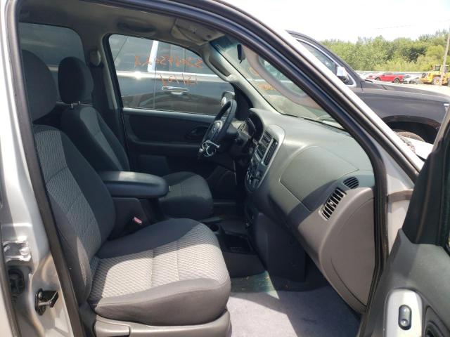 Photo 5 from auction – 2004 FORD ESCAPE XLT with VIN 1FMYU93114KB50883