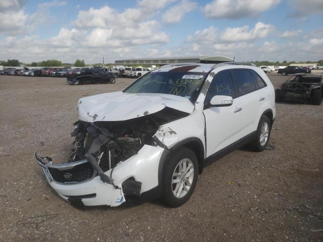 Photo 2 from auction – 2015 KIA SORENTO LX with VIN 5XYKT3A64FG552902