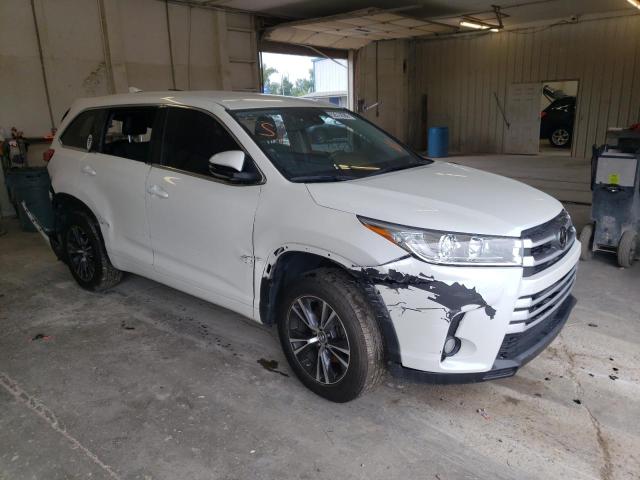TOYOTA HIGHLANDER 2017 with VIN 5TDZZRFH1HS206581 - Photo from auction
