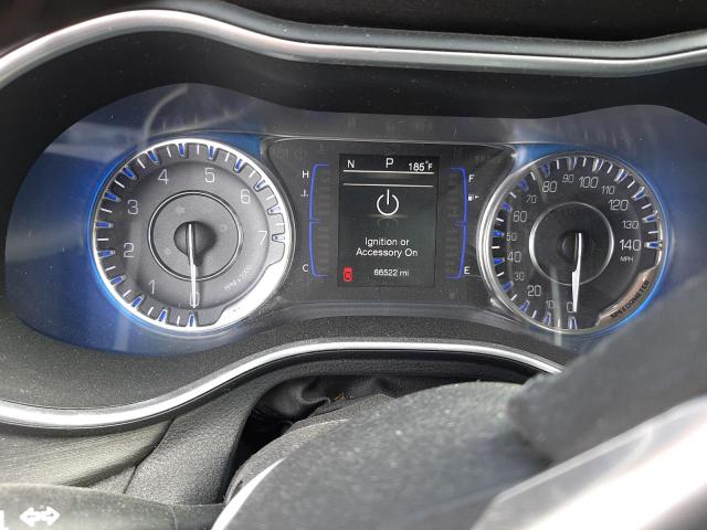 Photo 8 from auction – 2016 CHRYSLER 200 LIMITE with VIN 1C3CCCAB0GN136278