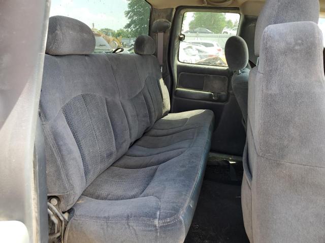 Photo 6 from auction – 2002 CHEVROLET SILVERADO with VIN 1GCEC19T52Z133500