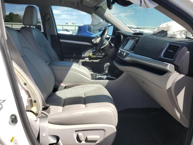 Photo 5 from auction – 2018 TOYOTA HIGHLANDER with VIN 5TDJZRFH0JS553628