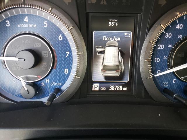 Photo 8 from auction – 2016 TOYOTA SIENNA XLE with VIN 5TDYK3DC7GS708322