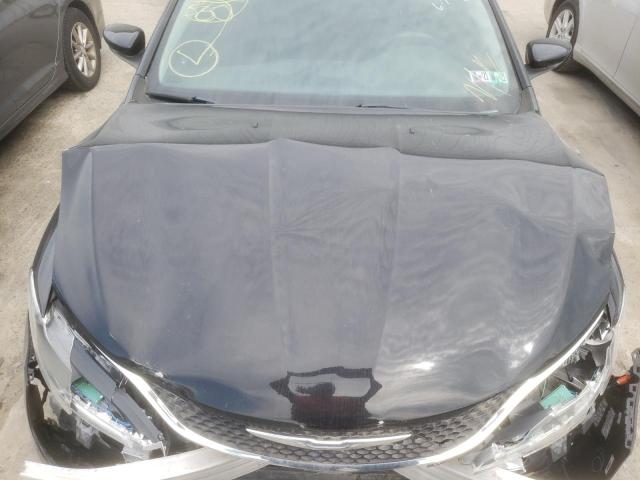 Photo 7 from auction – 2015 CHRYSLER 200 LIMITE with VIN 1C3CCCAB9FN689610