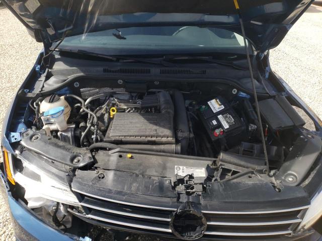 Photo 7 from auction – 2017 VOLKSWAGEN JETTA S with VIN 3VW2B7AJ3HM404595