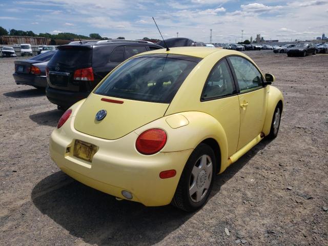 Photo 4 from auction – 2000 VOLKSWAGEN NEW BEETLE with VIN 3VWDD21C9YM498523