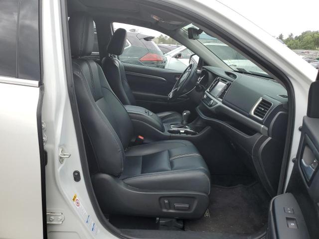 Photo 5 from auction – 2018 TOYOTA HIGHLANDER with VIN 5TDJZRFH7JS540519