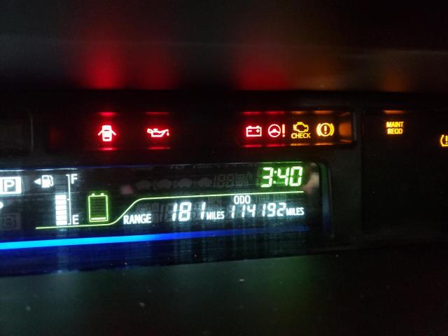 Photo 8 from auction – 2014 TOYOTA PRIUS V with VIN JTDZN3EU1EJ002492