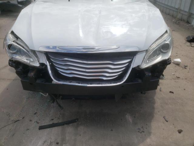 Foto 9 de la subasta – 2014 CHRYSLER 200 LX con VIN 1C3CCBAB2EN122681