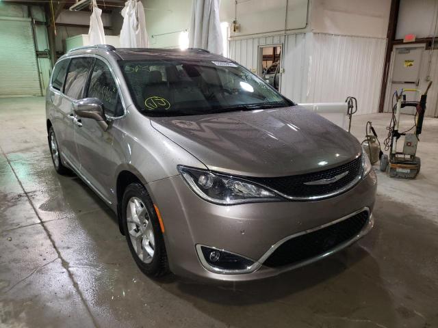 CHRYSLER PACIFICA L 2018 with VIN 2C4RC1GG5JR212424 - Photo from auction