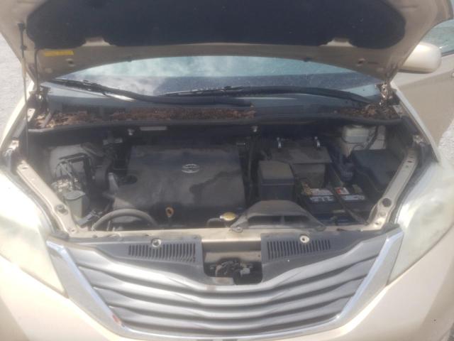 Photo 7 from auction – 2011 TOYOTA SIENNA XLE with VIN 5TDYK3DC5BS108133