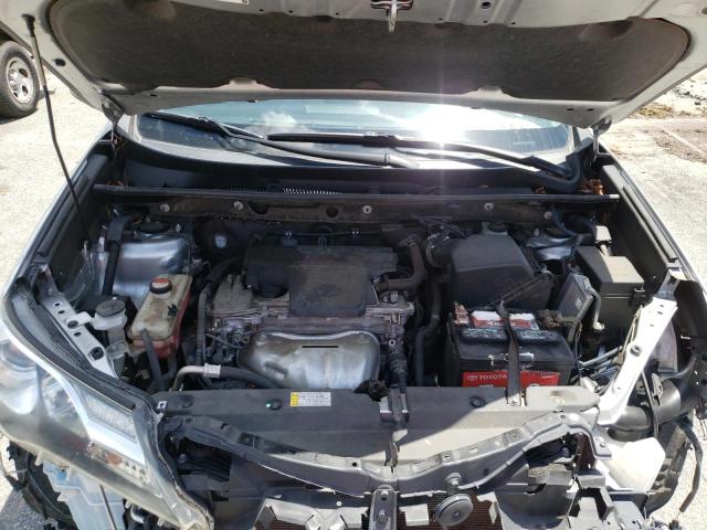 Photo 7 from auction – 2015 TOYOTA RAV4 XLE with VIN JTMWFREV5FD065901