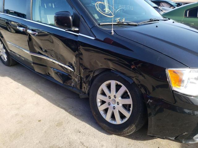 Photo 9 from auction – 2015 CHRYSLER TOWN & COU with VIN 2C4RC1BG4FR698271