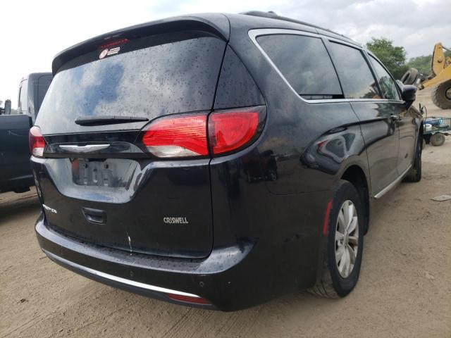 Photo 4 from auction – 2017 CHRYSLER PACIFICA T with VIN 2C4RC1BGXHR526863