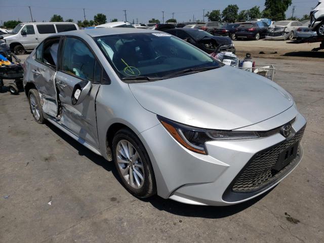 TOYOTA COROLLA LE 2022 with VIN 5YFVPMAE1NP317138 - Photo from auction