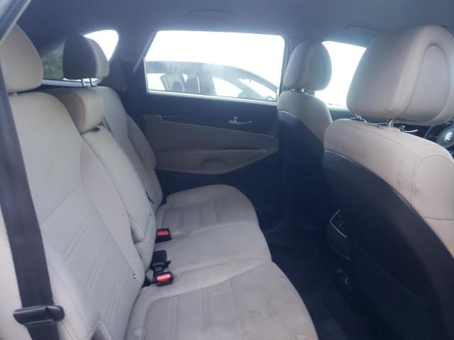Photo 6 from auction – 2016 KIA SORENTO LX with VIN 5XYPG4A31GG076566