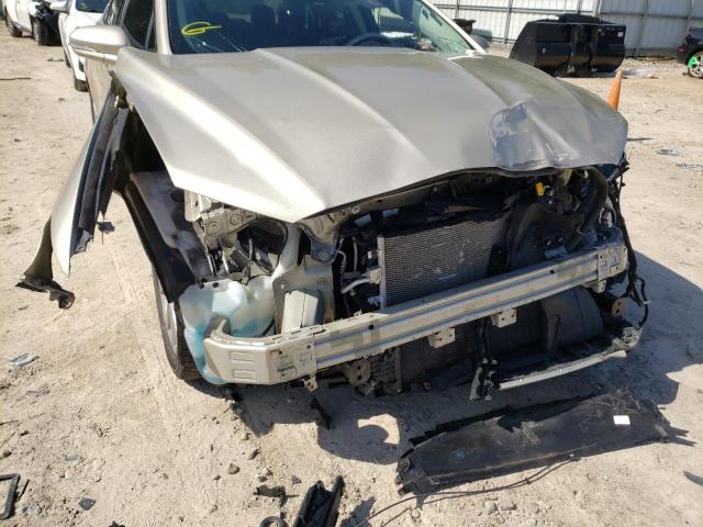 Photo 9 from auction – 2017 FORD FUSION SE with VIN 3FA6P0HD8HR281978