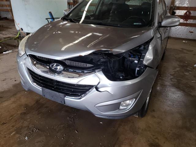 Photo 9 from auction – 2011 HYUNDAI TUCSON GLS with VIN KM8JU3AC3BU139291