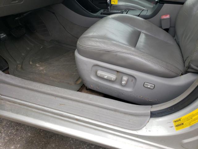 Photo 9 from auction – 2004 TOYOTA CAMRY LE with VIN 4T1BE30K84U878153