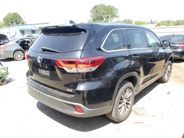 Photo 4 from auction – 2019 TOYOTA HIGHLANDER with VIN 5TDKZRFH1KS570427