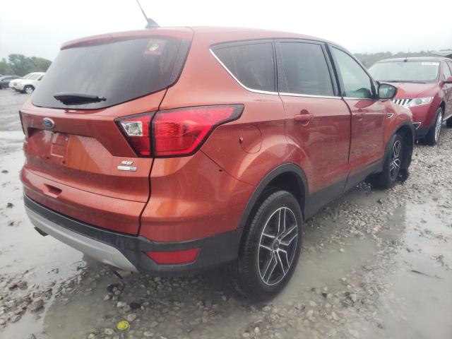 Photo 4 from auction – 2019 FORD ESCAPE SE with VIN 1FMCU9GD9KUB24435