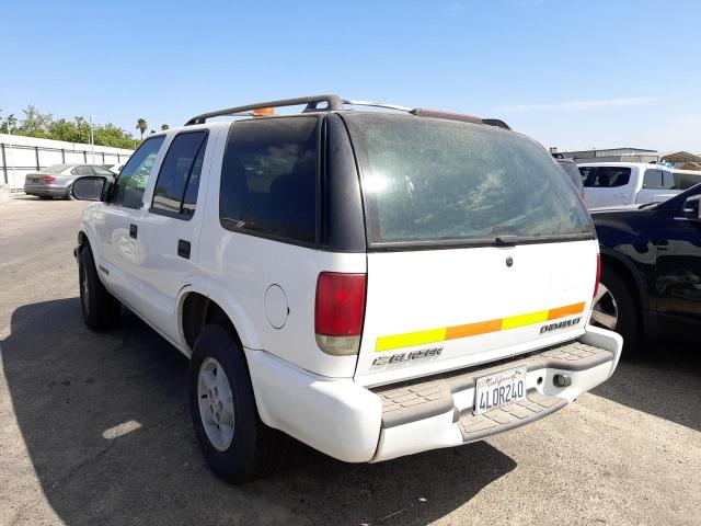 Photo 3 from auction – 2000 CHEVROLET BLAZER with VIN 1GNDT13W7YK296303