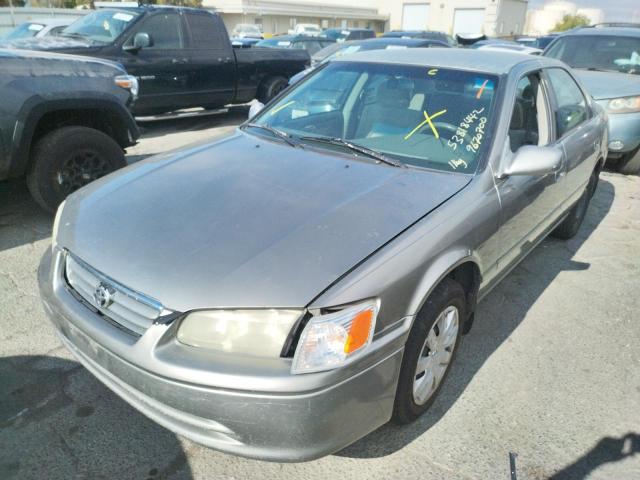 Photo 2 from auction – 2000 TOYOTA CAMRY CE with VIN JT2BG22K0Y0440383