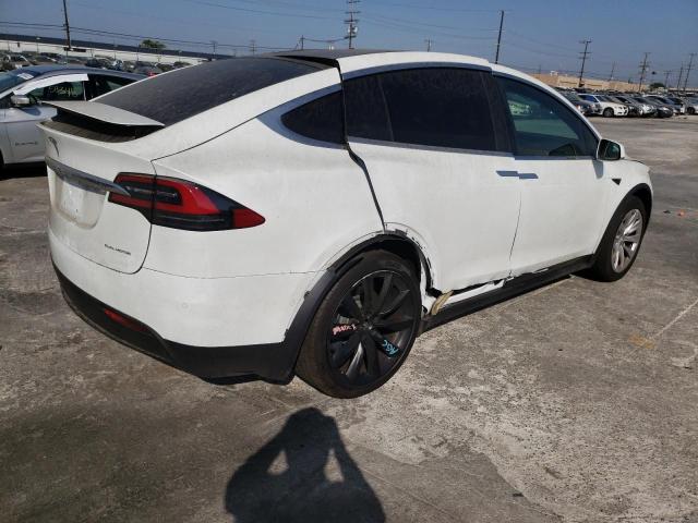 Photo 4 from auction – 2020 TESLA MODEL X with VIN 5YJXCBE28LF235327
