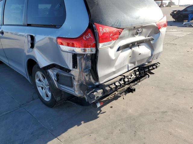Photo 9 from auction – 2014 TOYOTA SIENNA with VIN 5TDZK3DC5ES475848