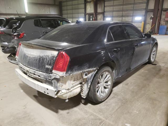 Photo 4 from auction – 2016 CHRYSLER 300 LIMITE with VIN 2C3CCAAG2GH298552