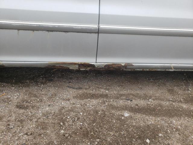 Photo 9 from auction – 2004 KIA SEDONA EX with VIN KNDUP131346570035