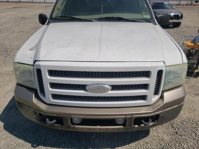 Photo 9 from auction – 2005 FORD EXCURSION with VIN 1FMNU44L05EA05906