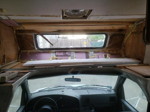 Photo 9 from auction – 1996 COACH LEPRECHAUN with VIN 1FDKE30G0SHB96577