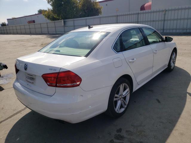 Photo 4 from auction – 2012 VOLKSWAGEN PASSAT SE with VIN 1VWBM7A34CC084449