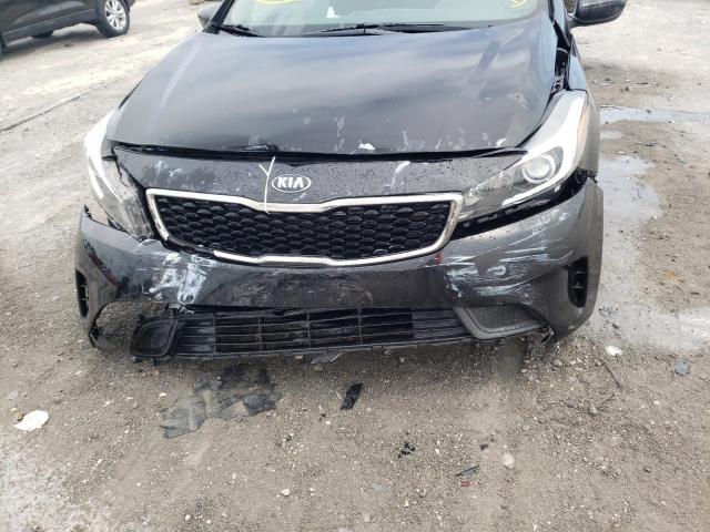 Photo 9 from auction – 2017 KIA FORTE LX with VIN 3KPFK4A73HE018941