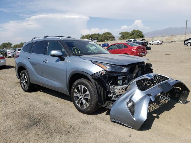 TOYOTA HIGHLANDER 2022 with VIN 5TDHARAH4NS013315 - Photo from auction
