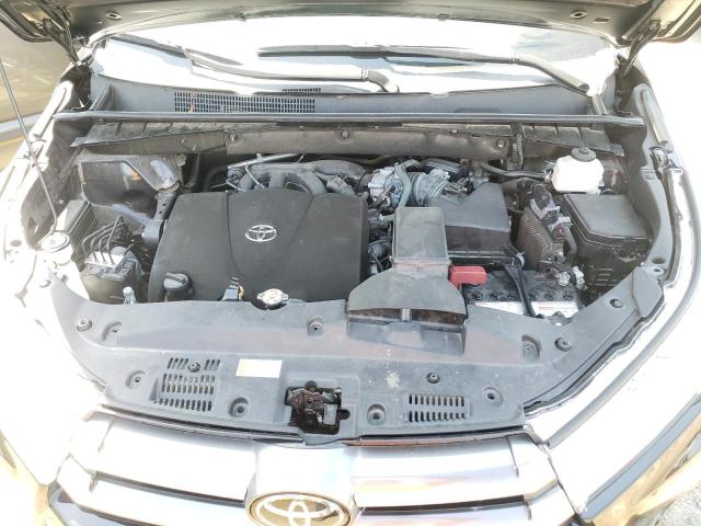 Photo 7 from auction – 2019 TOYOTA HIGHLANDER with VIN 5TDKZRFH1KS570427