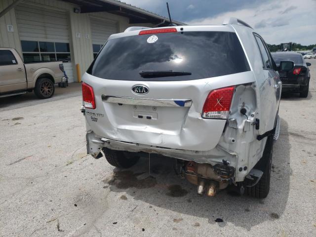 Photo 9 from auction – 2013 KIA SORENTO LX with VIN 5XYKT4A63DG359403