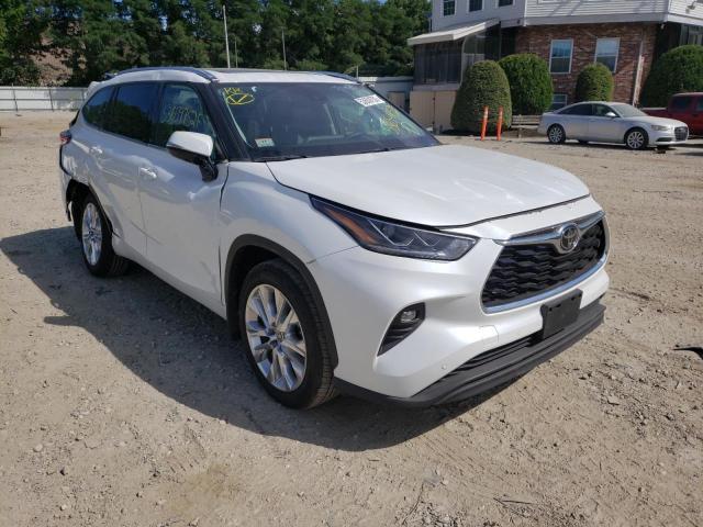 TOYOTA HIGHLANDER 2022 with VIN 5TDDZRBH2NS164949 - Photo from auction