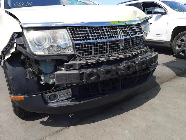 Photo 9 from auction – 2007 LINCOLN MKX with VIN 2LMDU68C37BJ18320