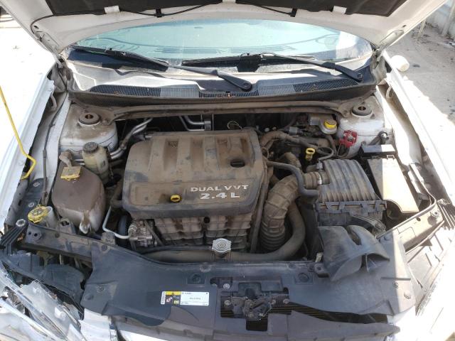 Foto 7 de la subasta – 2014 CHRYSLER 200 LX con VIN 1C3CCBAB2EN122681