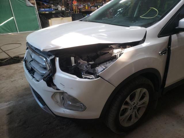 Photo 9 from auction – 2018 FORD ESCAPE SEL with VIN 1FMCU9HD4JUC75549