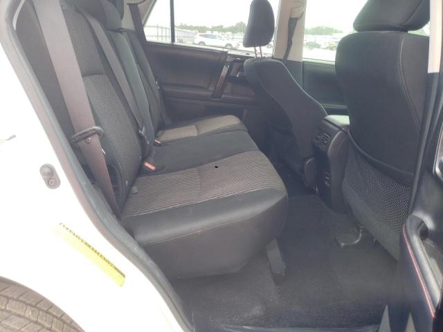 Photo 6 from auction – 2018 TOYOTA 4RUNNER SR with VIN JTEBU5JR9J5548280