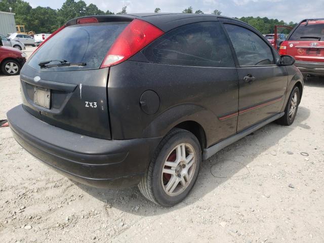 Photo 4 from auction – 2000 FORD FOCUS ZX3 with VIN 3FAFP3138YR244688