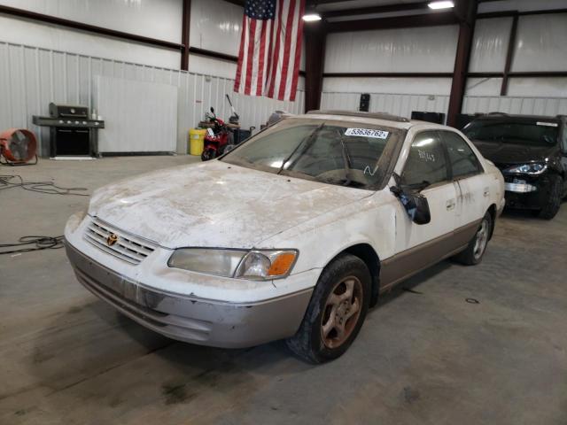 Photo 2 from auction – 1998 TOYOTA CAMRY CE with VIN 4T1BF22K9WU070188