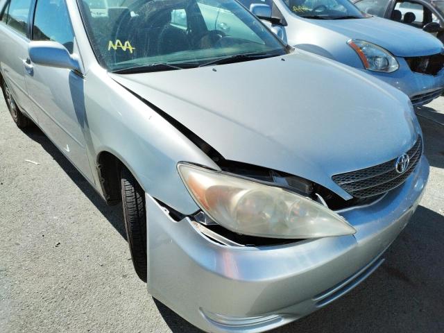 Photo 9 from auction – 2002 TOYOTA CAMRY LE with VIN 4T1BF30K42U026943