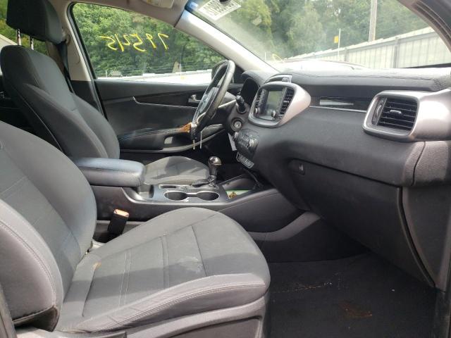 Photo 5 from auction – 2017 KIA SORENTO LX with VIN 5XYPGDA38HG252000